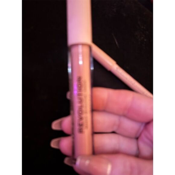 Makeup Revolution Lip Contour Kit Lover Gloss & Liner Set color lover - Picture 2 of 11